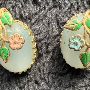 Vintage Elegant Gold and Green Floral Earrings